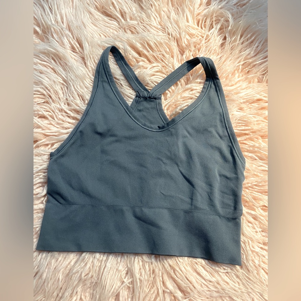 Sport top size small